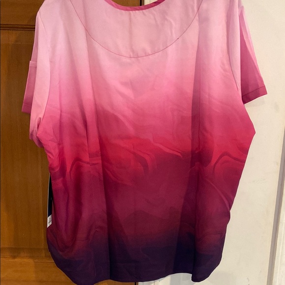 NWT! Easy Sketch Pink and Purple Ombre V-Neck scrub top size 2X! - Picture 4 of 4
